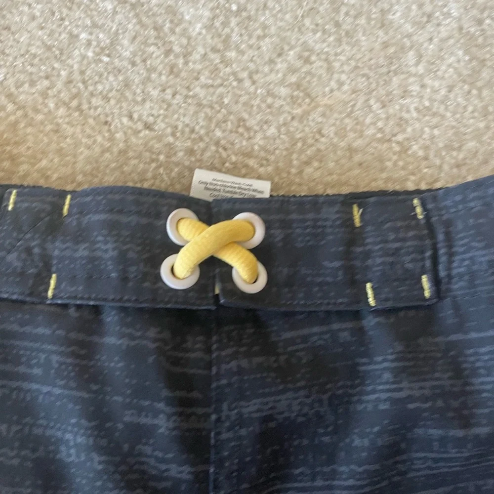 Wonder Nation Boy size‎ L swim trunks/shorts.